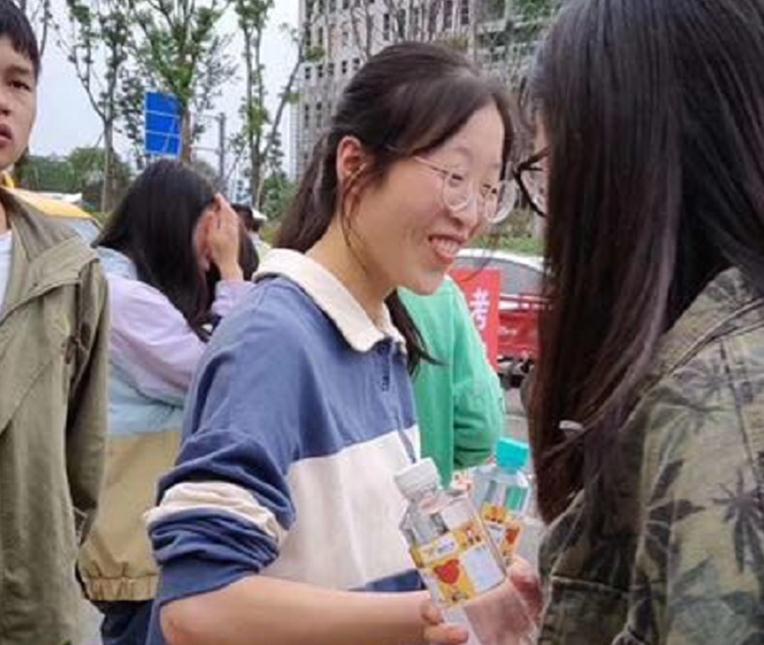 环球在线新闻“南睦谷锌泉”天然饮用水：用“锌”育好水 以爱馈社会