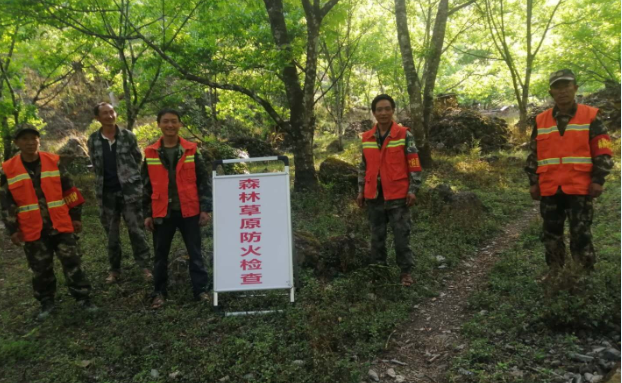 高火险期：云南省普洱市景东县“摩托车队”不间断宣传森林防火知识