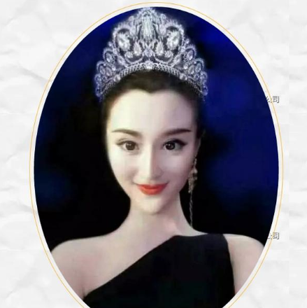 黑龙江青年歌唱家杨硕登台世界休闲小姐大赛冠军尽展“国际范”