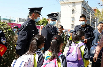 云南公安投入安保力量4.3万人次 全力护航开学季