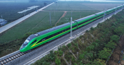 云南：今日铁路实施新运行图 开客车539列 货车910列