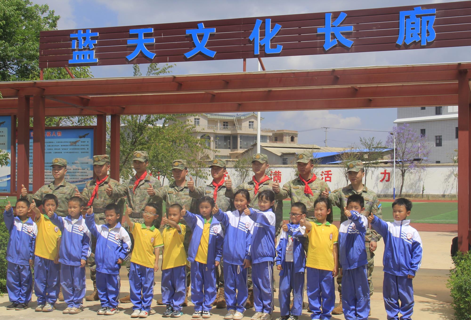 正月初八：文化拥军歌声嘹亮