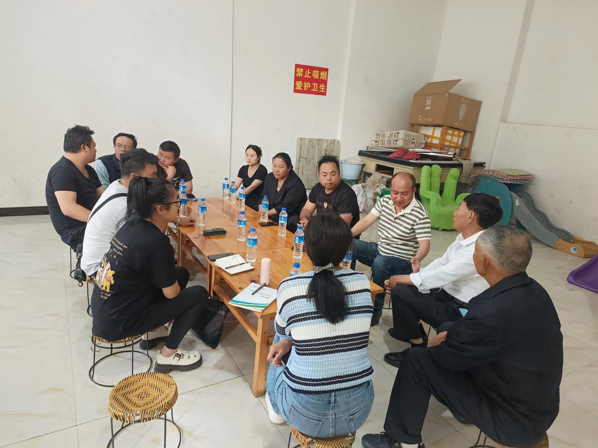 云南祥云县卧龙社区牵手小区业委会提升共治能力