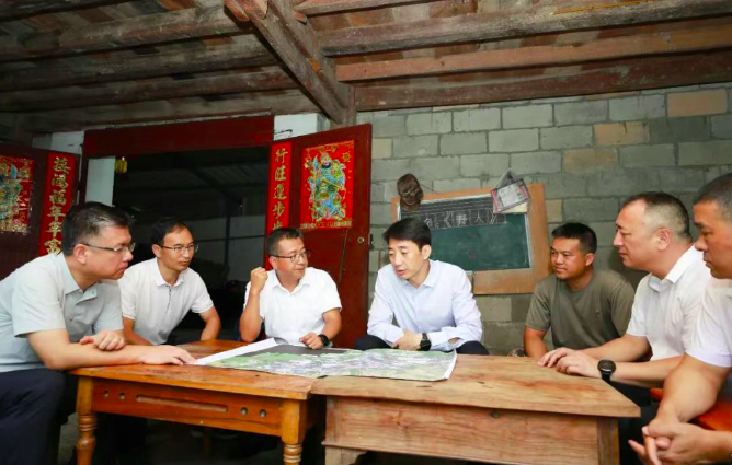 王云霏在梁河县调研时强调：树牢以人民为中心的发展理念 以务实举措优良作风在推进高质量发展中展现更大作为