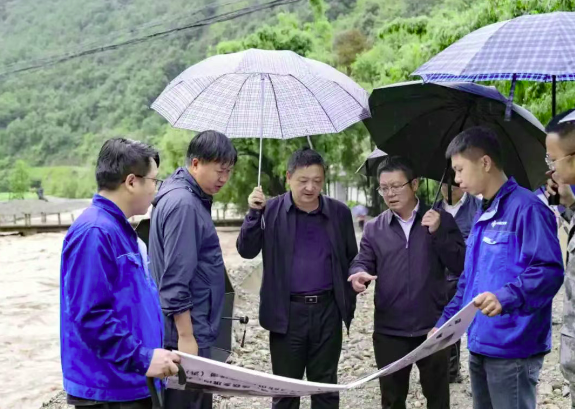 要闻｜杨国宗到剑川、洱源县调研防汛工作时强调 聚焦关键 紧盯末梢 毫不松懈抓实抓细防汛救灾各项工作