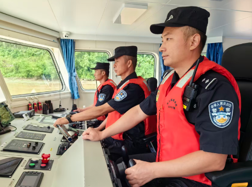 与国同庆  江河有我