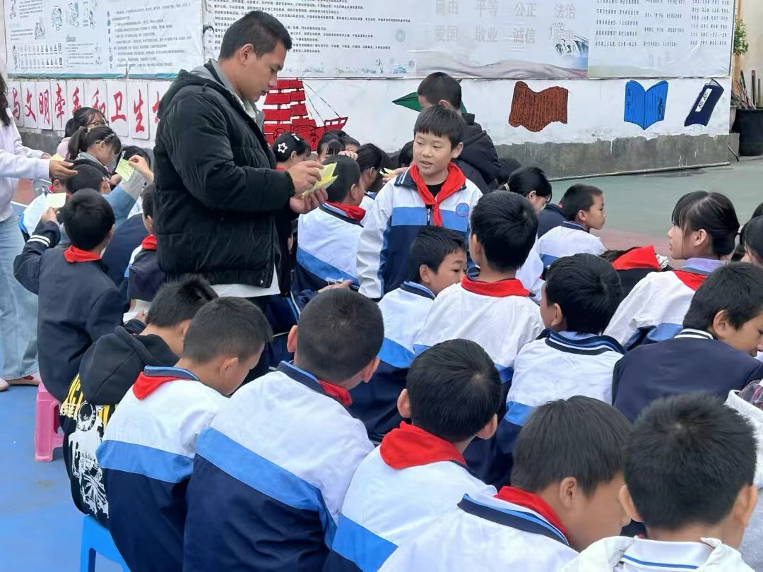 法治宣传 “未”你而来  守护成长有我在