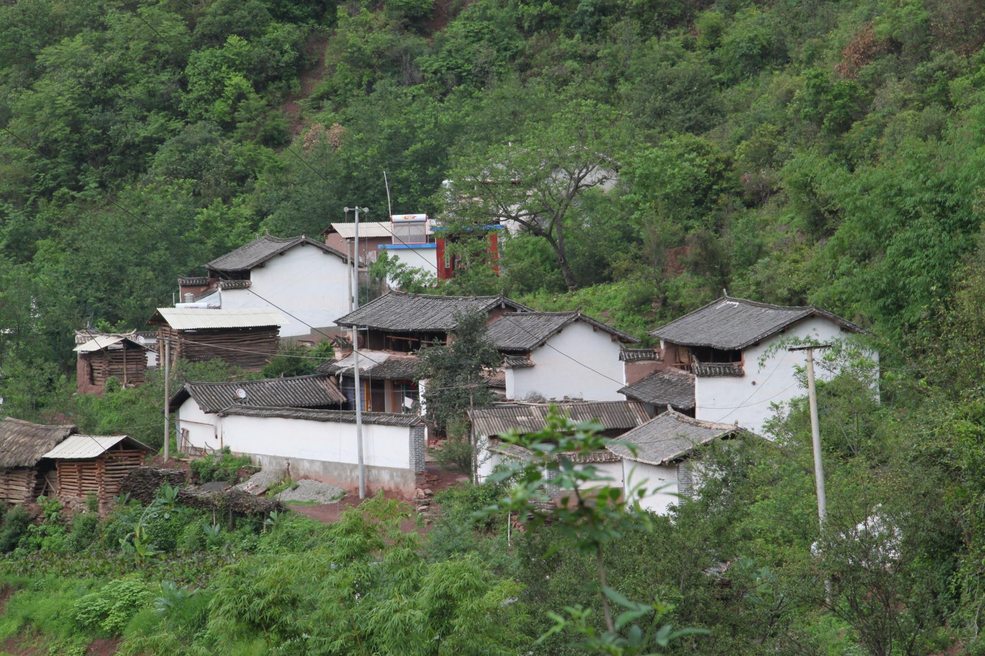 云南祥云县织密森林防灭火安全屏障