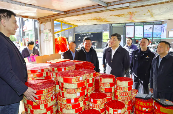 张子建检查节前安全保障工作 看望慰问一线工作者