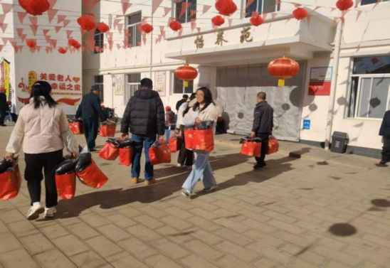 云南祥云县云南驿镇到敬老院开展春节走访慰问活动