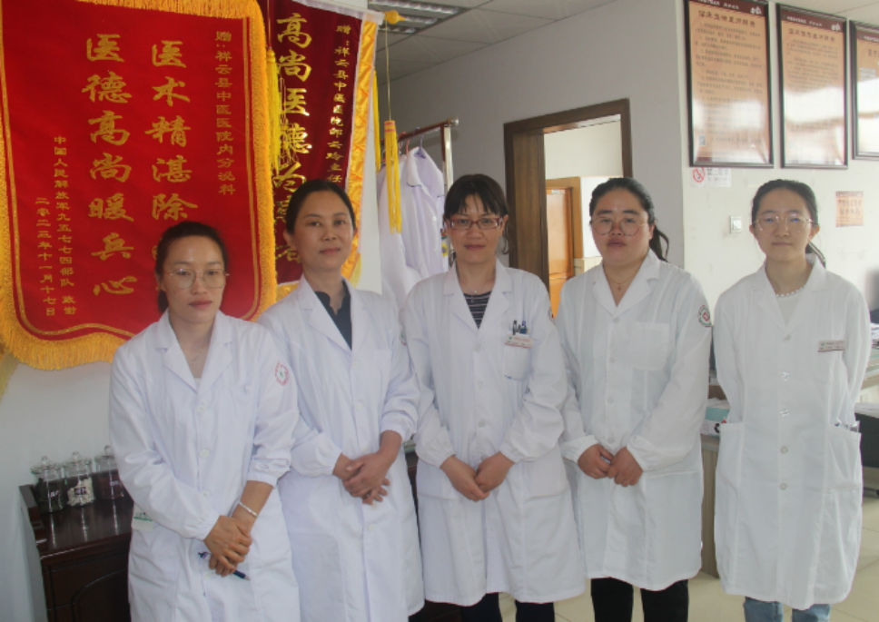 云南祥云县：巾帼服务进军营  健康拥军绽芳华