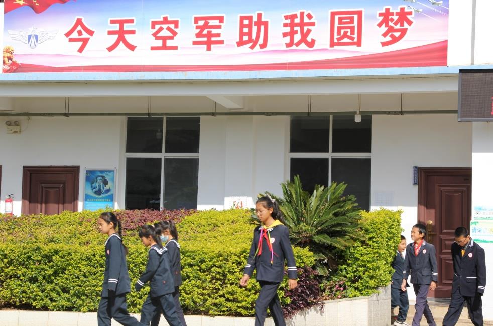 军民同写一首歌 《云鹰之歌》上了央视