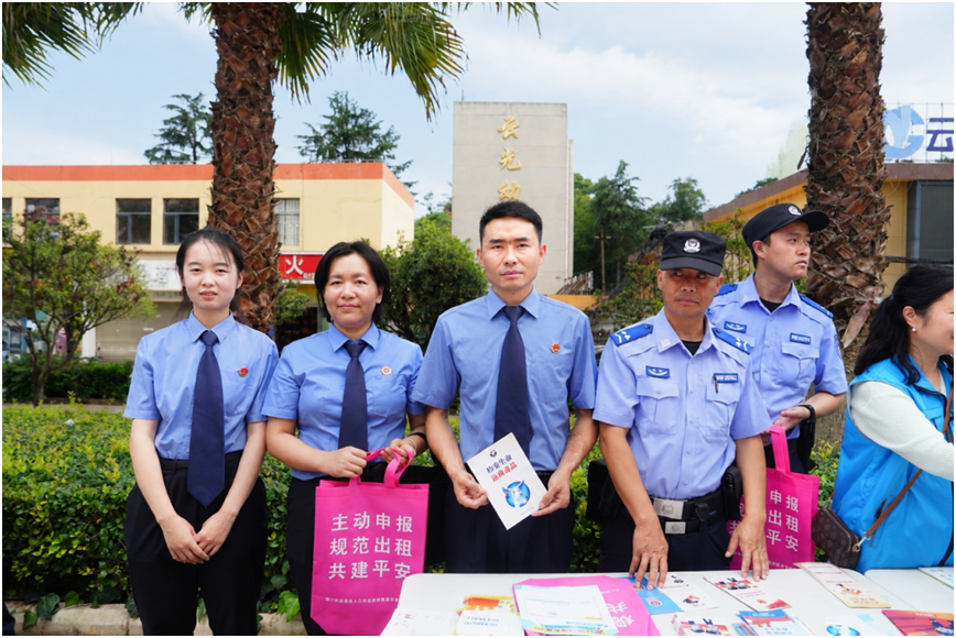 庭审进社区 普法零距离 ——西山检察以案释法 筑牢全民禁毒防线