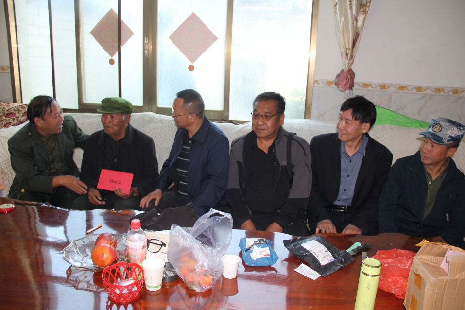 祥云县关爱退役军人协会各小组积极配合做好高龄会员慰问工作